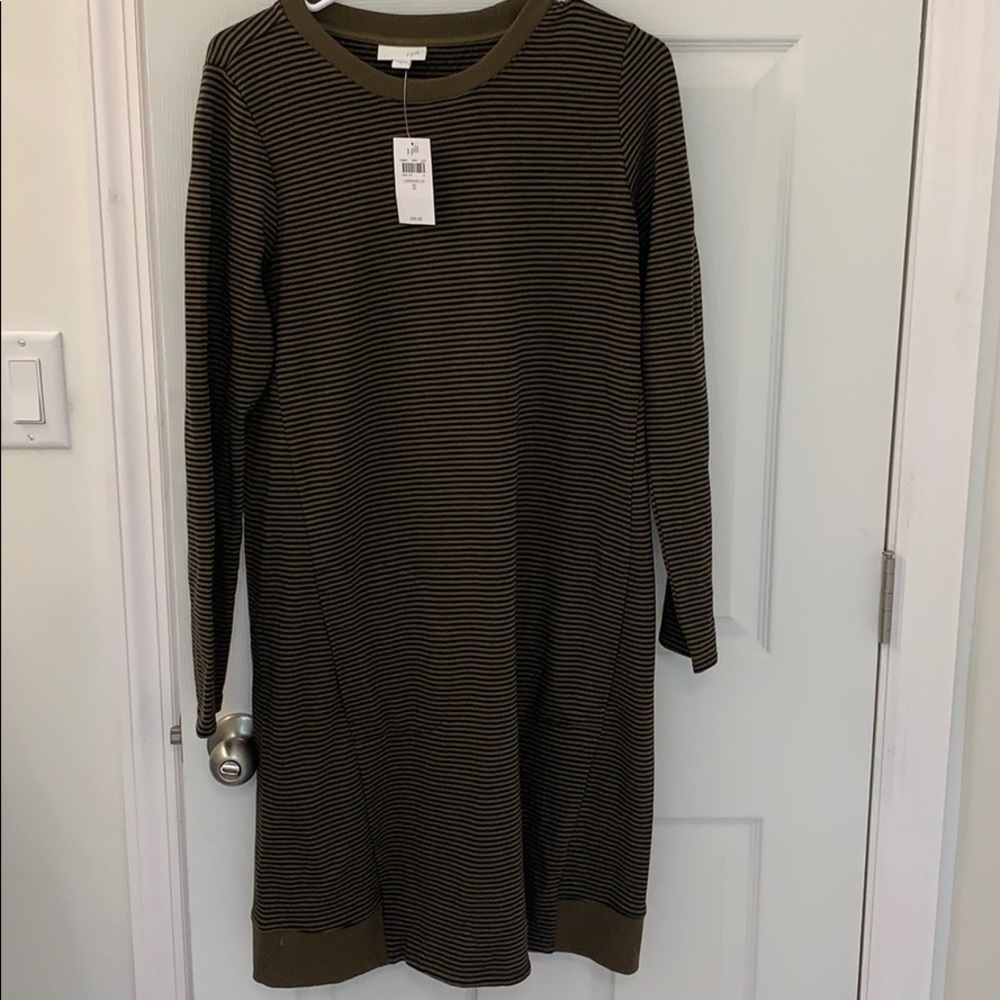 JJILL pleated dress with pockets